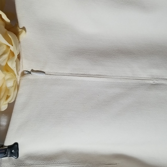 Jennifer Dule Clean, White Denim Mini Skirt & Liz Claiborne Top Small, $55 - Picture 12 of 14